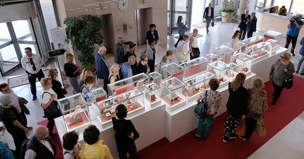 Fiera del Tarì — vetrine espositive viste dall'alto